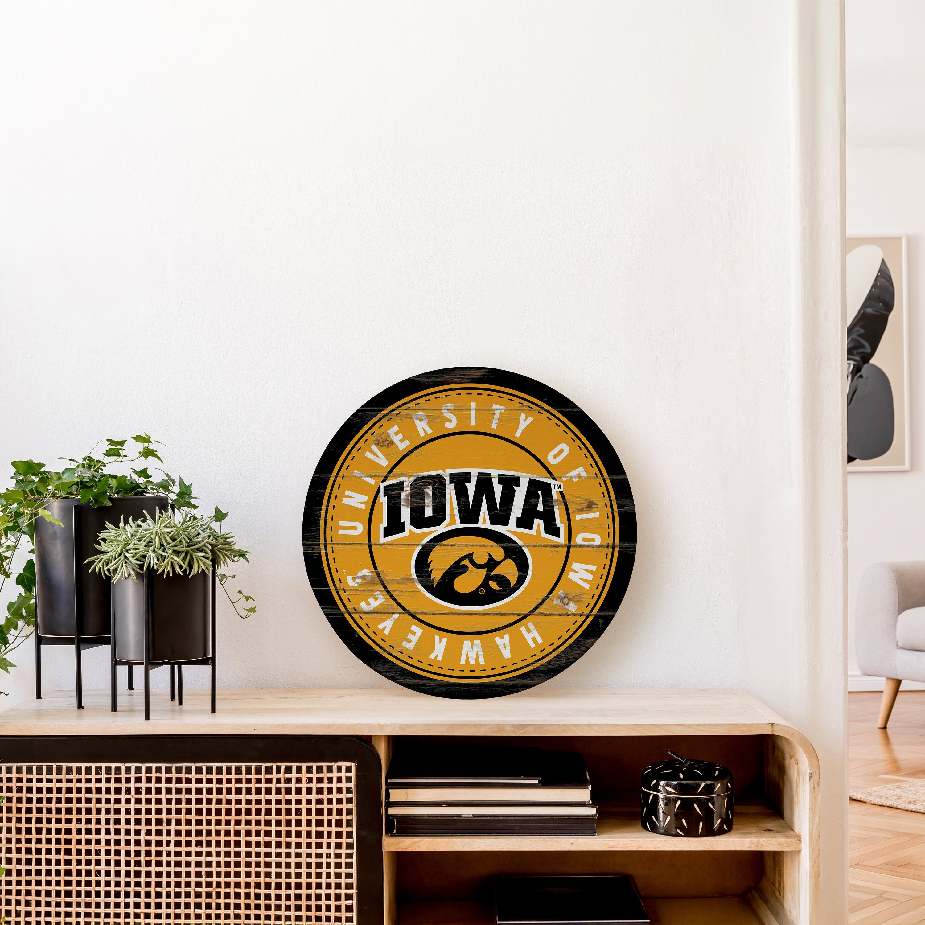 Button Logo University of Iowa Circle